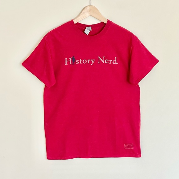 The History List “History Nerd” Graphic Red T Shirt Adult size Medium - Picture 2 of 7
